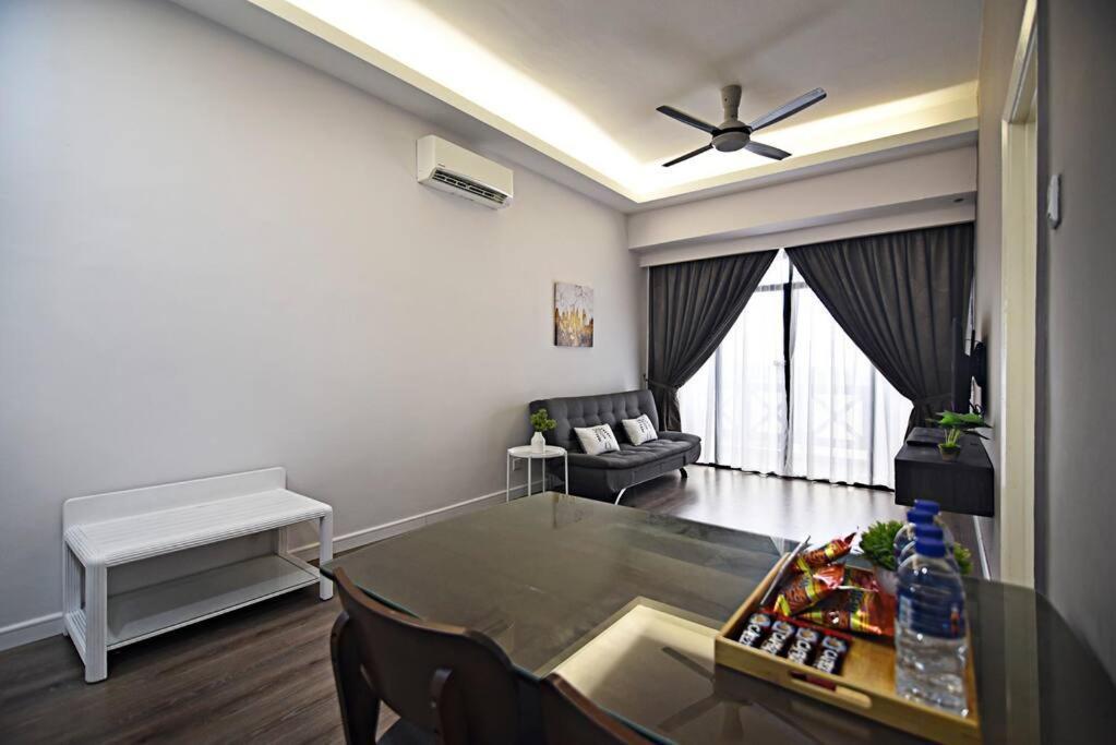 Malacca Instay Costa Mahkota Next To Mahkota Parade מראה חיצוני תמונה